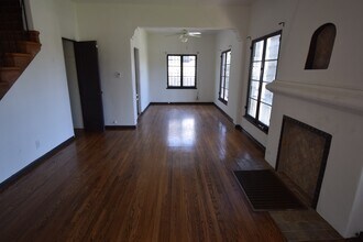 1417 S Crescent Heights Blvd-Unit -1417 in Los Angeles, CA - Building Photo - Building Photo