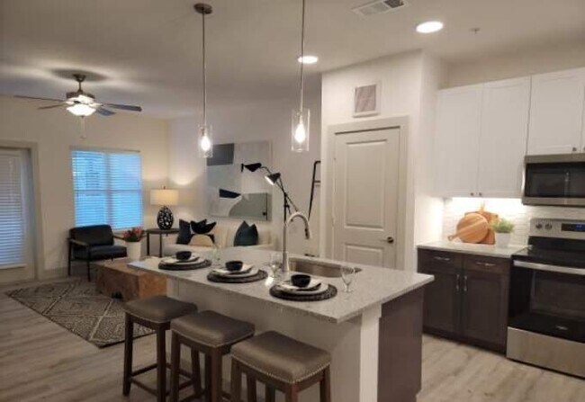 708 E Cypresswood Dr in Spring, TX - Building Photo - Building Photo