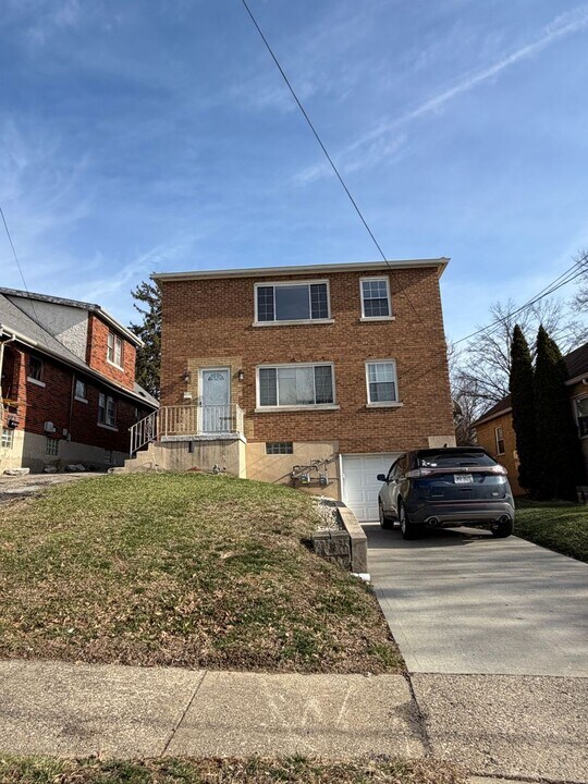 3978 Kenkel Ave in Cincinnati, OH - Building Photo
