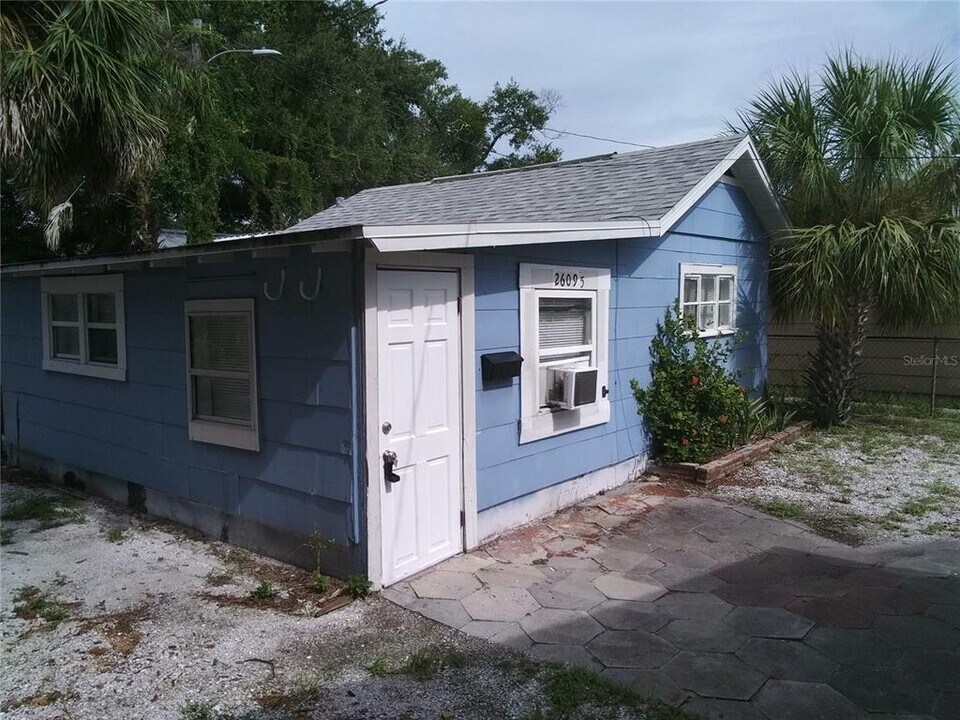 2609 4th St S in St. Petersburg, FL - Foto de edificio