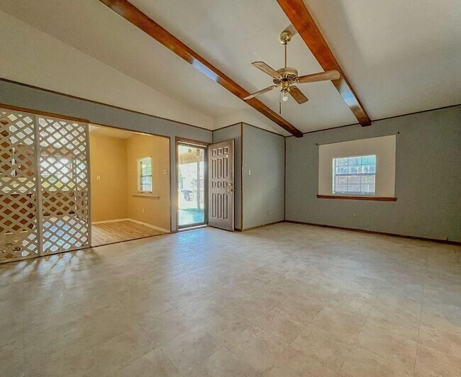 1608 28th St in Lubbock, TX - Building Photo - Building Photo