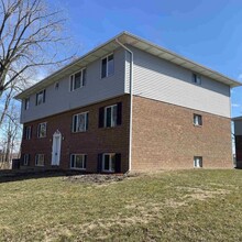 2827 N Elsie Ave in Davenport, IA - Building Photo - Building Photo