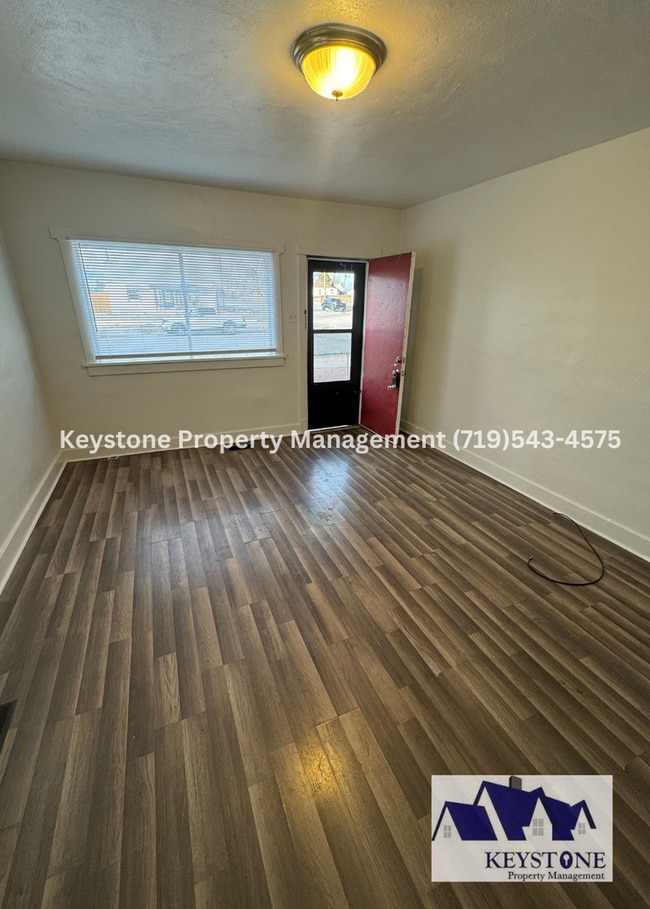 1104 W 16th St in Pueblo, CO - Building Photo - Building Photo