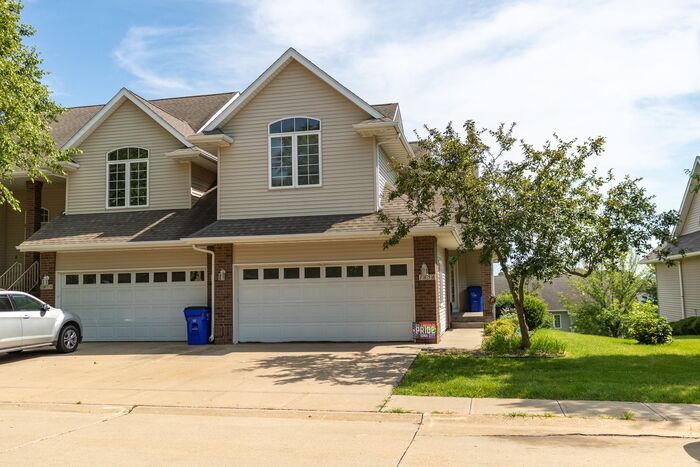 1656 Ranier Dr in Iowa City, IA - Building Photo