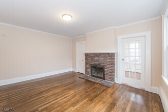 72 Claremont Ave in Verona, NJ - Building Photo - Building Photo