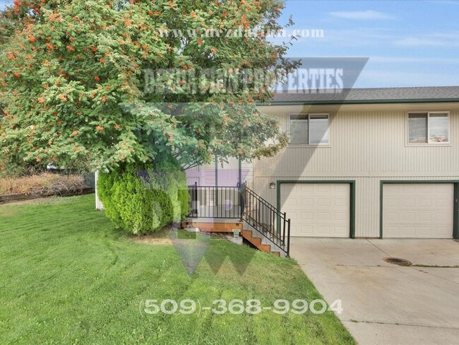 15313-15315 E Mission Ave