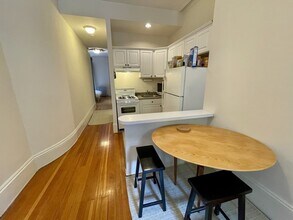 43 Milford St, Unit 1 in Boston, MA - Building Photo - Building Photo