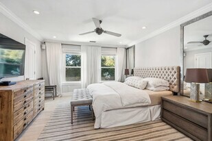 50 Hubbard Ln, Unit ID1023418P in Southampton, NY - Building Photo