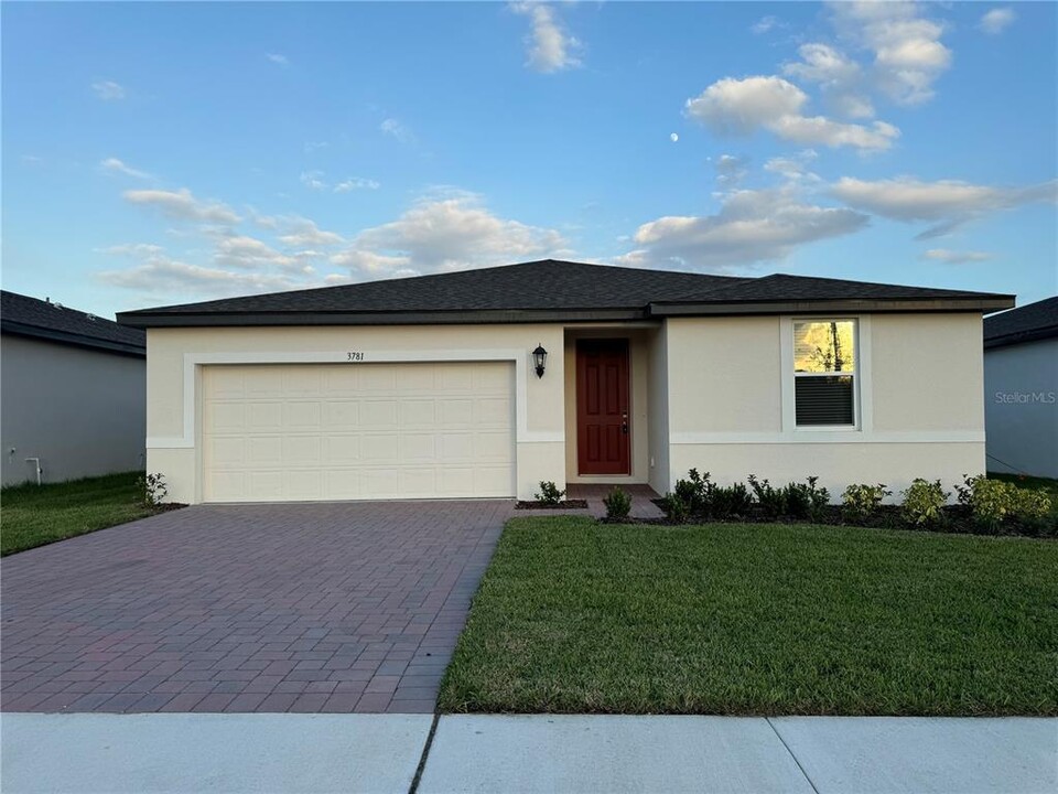 3781 Giorgio Dr in Winter Haven, FL - Building Photo