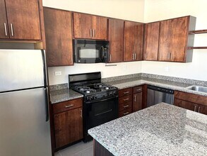 1471 N Milwaukee Ave in Chicago, IL - Building Photo - Building Photo
