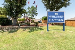 3391 Western Center Blvd in Fort Worth, TX - Building Photo