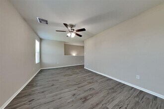 16758 N Rail Dr in Conroe, TX - Building Photo - Building Photo