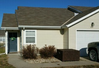 610 Goodrich Dr in Manhattan, KS - Building Photo - Building Photo