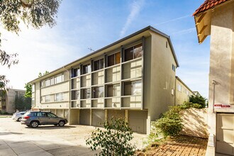 629 Idaho Ave in Santa Monica, CA - Building Photo - Building Photo