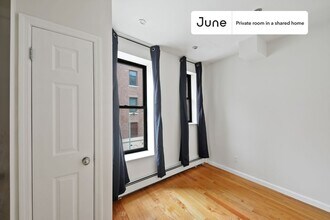 Room in Shared 3 bed/1 bath home in New York, NY - Building Photo - Building Photo