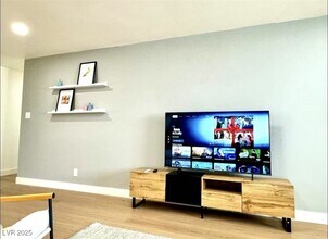 4316 Powell Ave in Las Vegas, NV - Building Photo - Building Photo