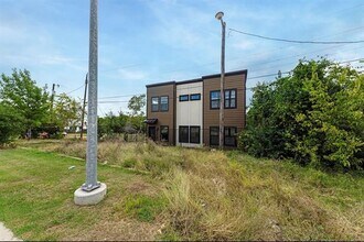 1113 E Oleander St in Fort Worth, TX - Building Photo - Building Photo