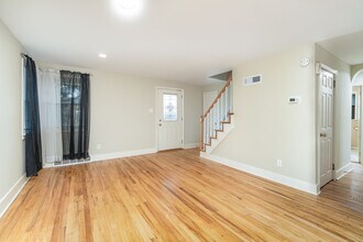 3936 Walnut St in Harrisburg, PA - Building Photo - Building Photo