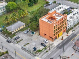 123 NW 14th St in Miami, FL - Building Photo