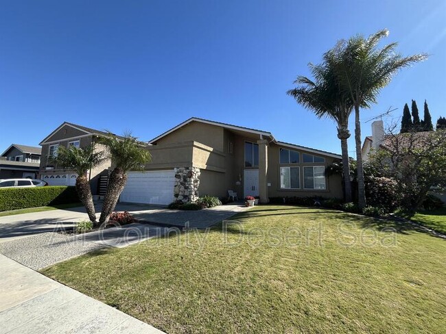 6822 Lafayette Dr in Huntington Beach, CA - Building Photo - Building Photo