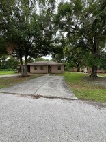 3229-3231 Julia Ct in Lakeland, FL - Building Photo