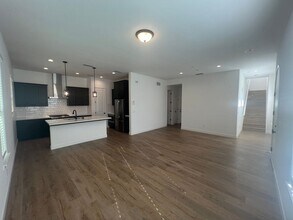 3299 Ronald Reagan St in Sacramento, CA - Building Photo - Building Photo