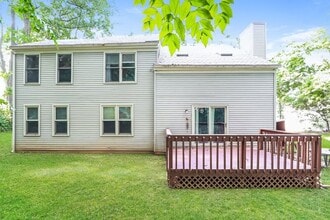 231 Oxford Rd in West Chester, PA - Foto de edificio - Building Photo