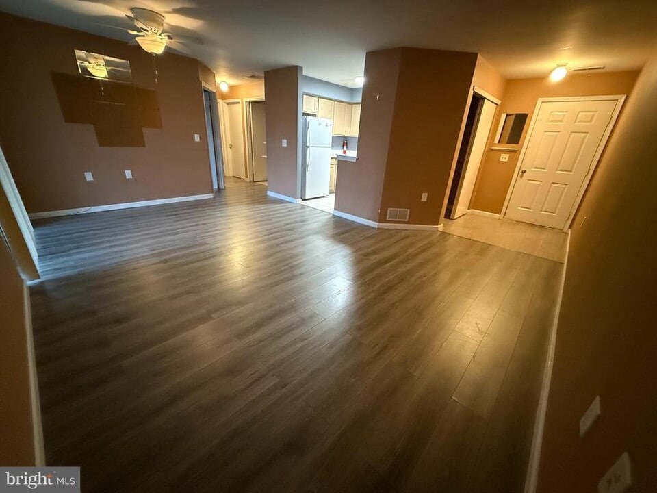 414 Walden Cir in Trenton, NJ - Building Photo