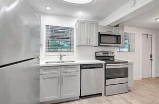 222 SW 14th Ave in Delray Beach, FL - Building Photo