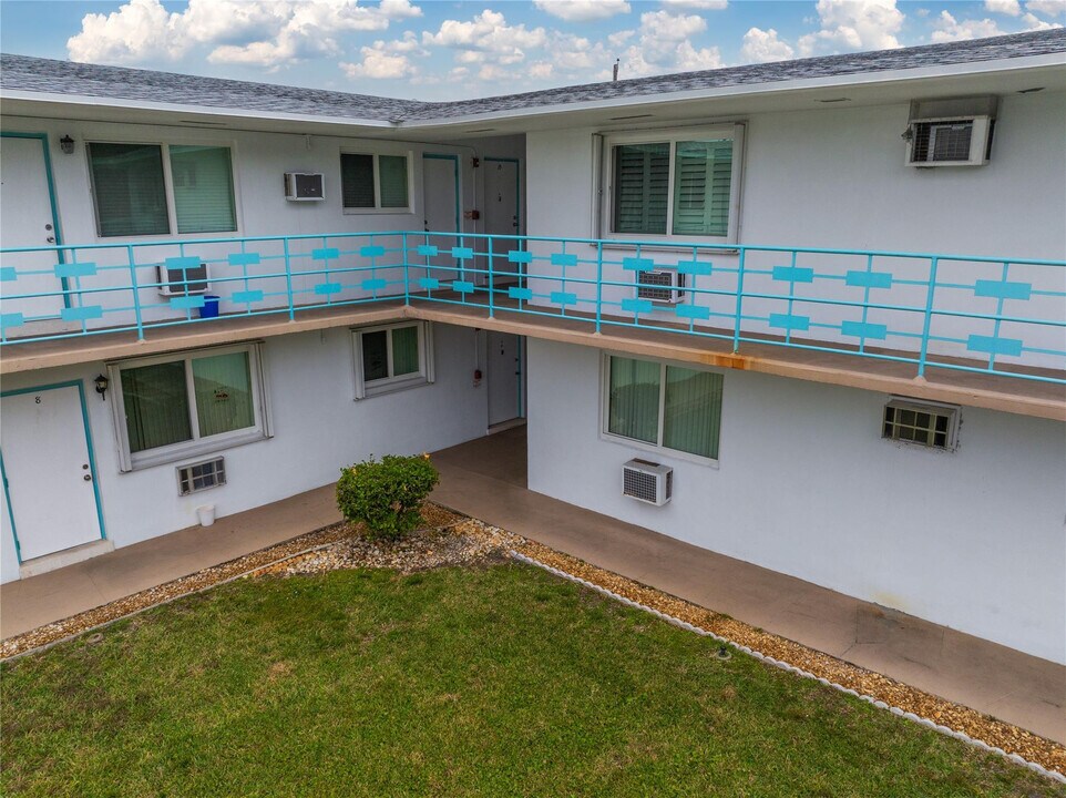 3525 Tyler St in Hollywood, FL - Building Photo