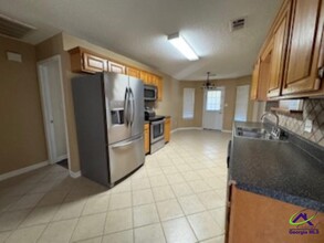 102 Bridlewood Trail in Warner Robins, GA - Building Photo - Building Photo