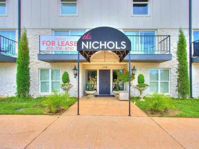 1110 Sherwood Ln in Nichols Hills, OK - Building Photo