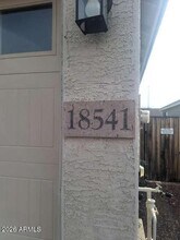 18541 W Mescal St in Surprise, AZ - Building Photo - Building Photo
