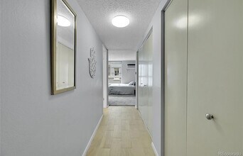 1050 N Lafayette St, Unit 303 in Denver, CO - Foto de edificio - Building Photo