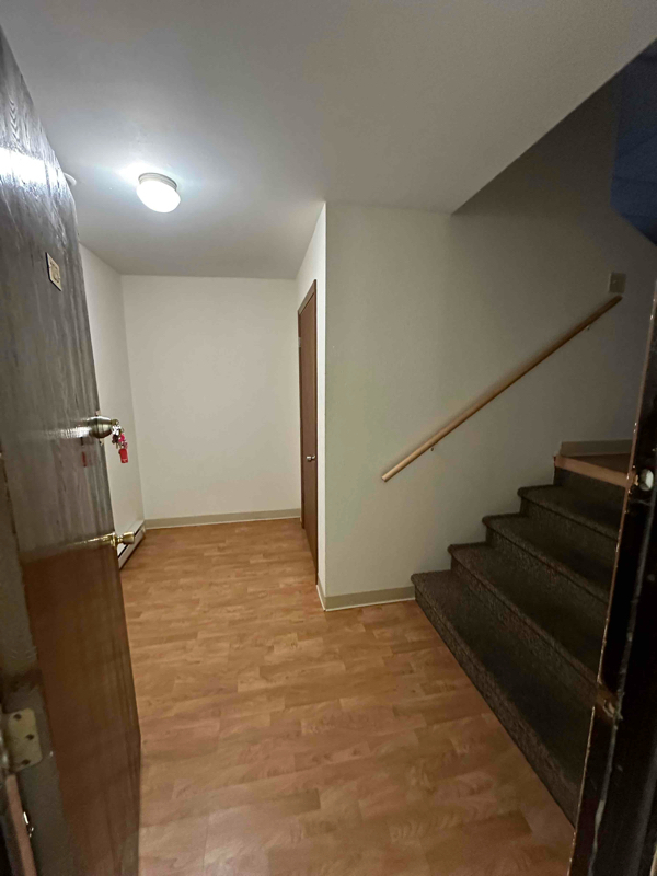property at 320 Oak Ave N