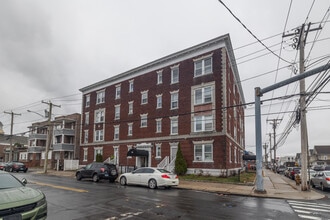 1599 Fairfield Ave in Bridgeport, CT - Building Photo - Building Photo