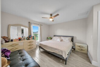 314 NW 25th Pl in Cape Coral, FL - Building Photo - Building Photo