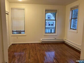 121 Brookside Ave, Unit 2 in Irvington, NJ - Building Photo - Building Photo