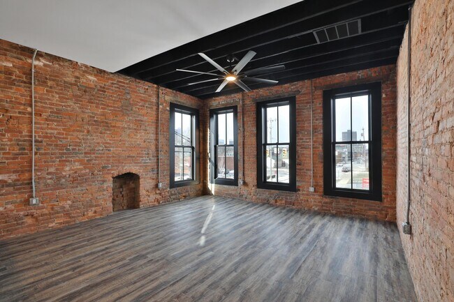 360 S Washington Ave in Columbus, OH - Building Photo - Building Photo