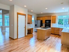 129 185th Pl SW in Bothell, WA - Building Photo - Building Photo