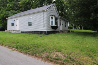 114 E Brown St in Nicholasville, KY - Building Photo - Building Photo