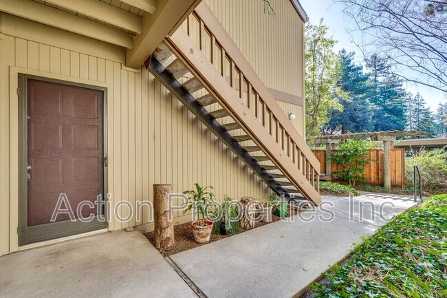 505 Cypress Point Dr in Mountain View, CA - Building Photo - Building Photo