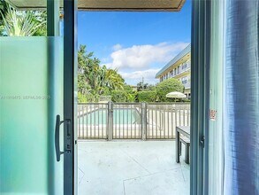 651 NE 60th St in Miami, FL - Building Photo - Building Photo