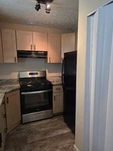 7083 Oakhill Cir in Austell, GA - Building Photo - Building Photo