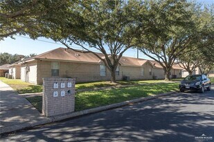 12 Ulex Ave in McAllen, TX - Building Photo