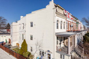 1355 Shepherd St NW in Washington, DC - Foto de edificio - Building Photo