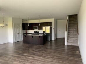 210 Edge Towne Ln in Mechanicsburg, PA - Building Photo - Building Photo