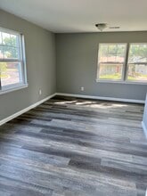 312 Crestview Dr in Union, MO - Building Photo - Building Photo