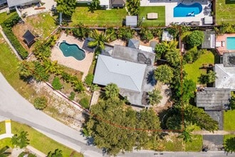 2298 NE 4th Ave in Boca Raton, FL - Building Photo - Building Photo