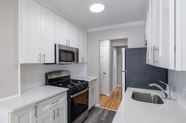 Maple Crest Apartments at Williston Park